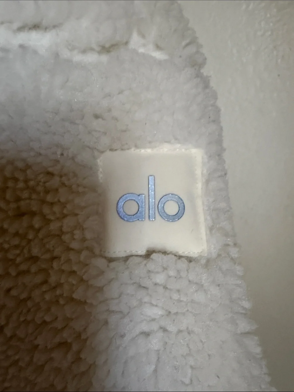 ALO Yoga Cream Sherpa Half-Zip Teddy Jacket - Picture 4 of 7